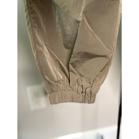 Good American Tan Beige Shine Boyfriend Wind Pants‎ Joggers Women's Size 1 S - Picture 2 of 8